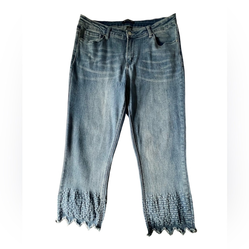 BACCINI Cropped Ankle Jeans with Ruffled Distressed Hem. Size 12 Inseam 25” - Picture 2 of 14
